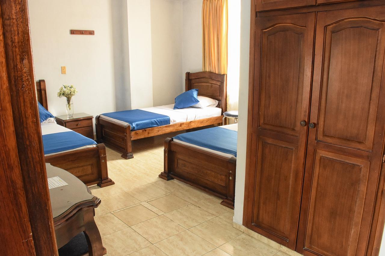 Hotel El Lago 2 Pereira Ngoại thất bức ảnh